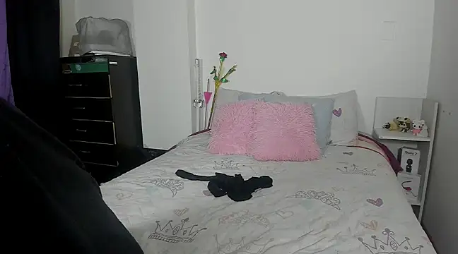 Snapshot of aiko_mori chatting on 03/11/25, 02:10 aiko mori online show from 03/11/25, 02:10