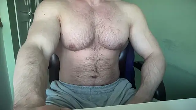 Snapshot of Mrbiceps23 chatting on 03/12/26, 09:48 Mrbiceps23 online show from 03/12/26, 09:48