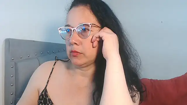 Snapshot of maturepriscila chatting on 09/09/25, 03:22 maturepriscila online show from 09/09/25, 03:22