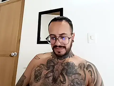 Snapshot of Nicky_smith__ chatting on 12/03/24, 02:36 Nicky smith online show from 12/03/24, 02:36