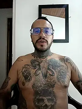 Snapshot of Nicky_smith__ chatting on 12/10/24, 02:38 Nicky smith online show from 12/10/24, 02:38