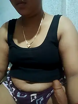 Snapshot of Super-Couple chatting on 10/26/25, 10:43 Super-Couple online show from 10/26/25, 10:43