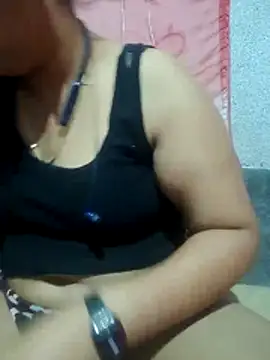 Snapshot of Super-Couple chatting on 11/19/25, 08:58 Super-Couple online show from 11/19/25, 08:58