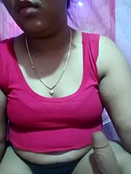 Snapshot of Super-Couple chatting on 12/03/25, 06:39 Super-Couple online show from 12/03/25, 06:39