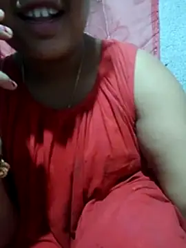 Snapshot of Super-Couple chatting on 12/15/25, 04:28 Super-Couple online show from 12/15/25, 04:28