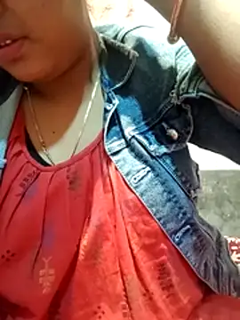 Snapshot of Super-Couple chatting on 01/07/26, 04:42 Super-Couple online show from 01/07/26, 04:42