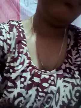 Snapshot of Super-Couple chatting on 02/16/26, 02:02 Super-Couple online show from 02/16/26, 02:02