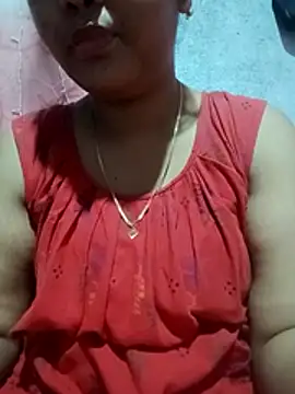 Snapshot of Super-Couple chatting on 02/17/26, 04:35 Super-Couple online show from 02/17/26, 04:35