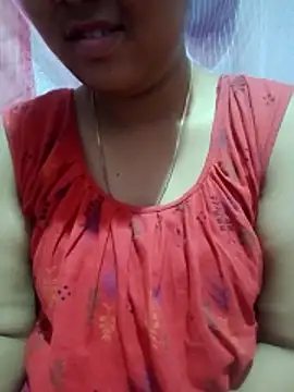 Snapshot of Super-Couple chatting on 02/18/26, 04:41 Super-Couple online show from 02/18/26, 04:41