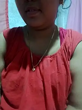 Snapshot of Super-Couple chatting on 02/18/26, 04:47 Super-Couple online show from 02/18/26, 04:47