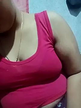 Snapshot of Super-Couple chatting on 02/28/26, 09:21 Super-Couple online show from 02/28/26, 09:21