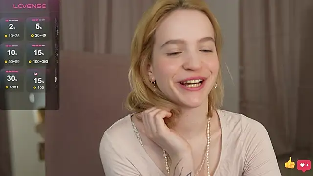 Snapshot of lolly_pie chatting on 01/10/25, 03:16 lolly pie online show from 01/10/25, 03:16