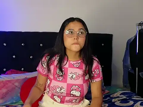 Sweet xuee18 online show from 03/22/26, 05:00