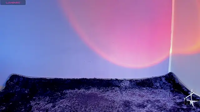 Snapshot of BIG_cockpether chatting on 12/18/25, 12:11 BIG cockpether online show from 12/18/25, 12:11