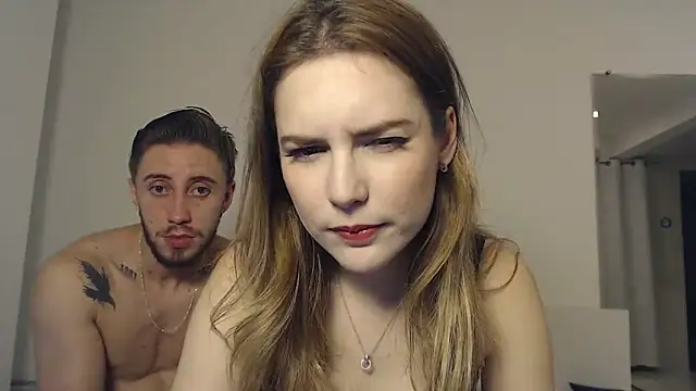 Snapshot of cloesweetdreams chatting on 02/14/25, 04:47 cloesweetdreams online show from 02/14/25, 04:47