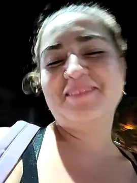 Snapshot of alexax0 chatting on 02/07/25, 12:20 alexax0 online show from 02/07/25, 12:20