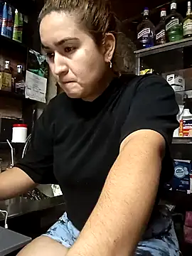 Snapshot of alexax0 chatting on 02/12/25, 12:37 alexax0 online show from 02/12/25, 12:37