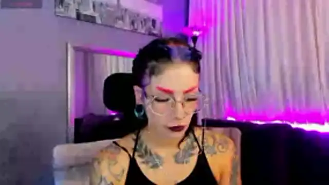 Snapshot of _mamush chatting on 11/20/25, 09:14 mamush online show from 11/20/25, 09:14