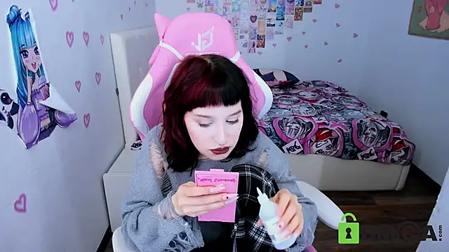 ElizaNik  online show from 01/30/25, 10:41