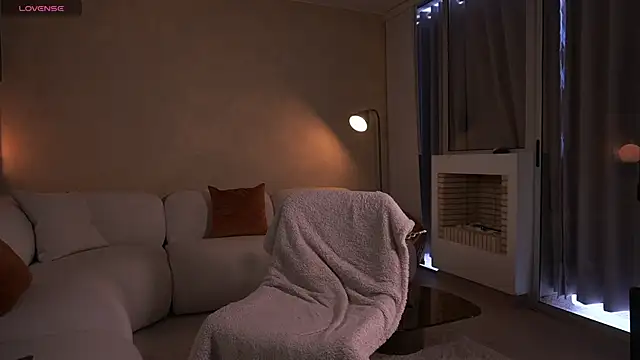 paulacora100 online show from 03/16/25, 03:17