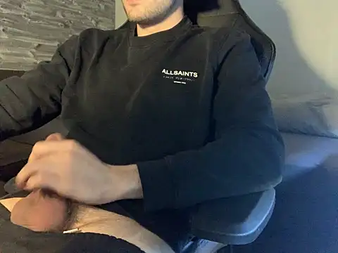 taallguyy 196 online show from 03/08/25, 07:16