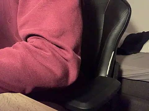 taallguyy 196 online show from 03/16/25, 08:43