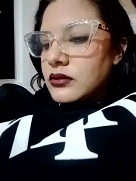 frreeya online show from 02/17/26, 09:21