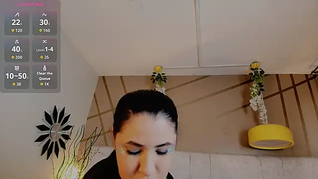 frreeya online show from 03/11/26, 09:10