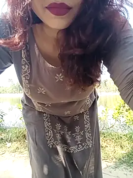 Snapshot of Sneha_gril chatting on 03/27/26, 08:26 Sneha gril online show from 03/27/26, 08:26