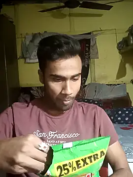 Snapshot of Skinny_Bigass_23 chatting on 03/07/25, 06:00 Skinny Bigass 23 online show from 03/07/25, 06:00