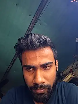 Snapshot of Skinny_Bigass_23 chatting on 11/11/25, 06:35 Skinny Bigass 23 online show from 11/11/25, 06:35