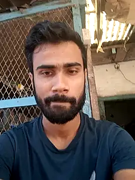 Snapshot of Skinny_Bigass_23 chatting on 11/17/25, 07:03 Skinny Bigass 23 online show from 11/17/25, 07:03