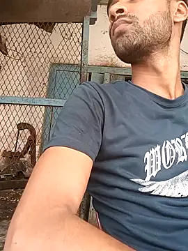 Skinny Bigass 23 online show from 05/27/26, 08:44