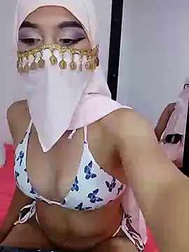 Aaliyah Salma online show from 02/03/25, 10:54