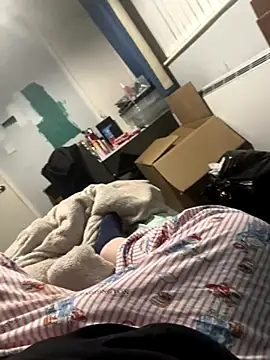 Snapshot of AmberTaylorXxx chatting on 12/19/25, 08:38 AmberTaylorXxx online show from 12/19/25, 08:38