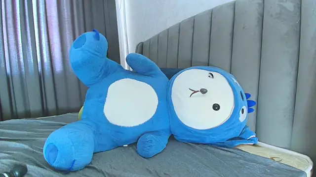 Snapshot of seo_yeon_ chatting on 09/21/25, 02:35 seo yeon online show from 09/21/25, 02:35