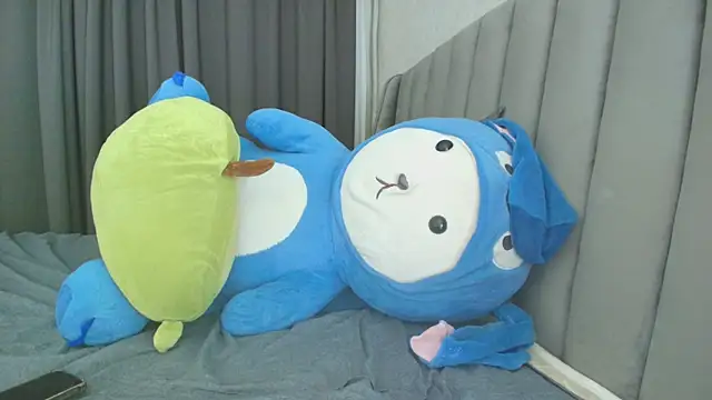 Snapshot of seo_yeon_ chatting on 12/01/25, 03:28 seo yeon online show from 12/01/25, 03:28