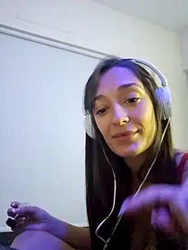 Snapshot of BadgirlLuna chatting on 12/30/24, 03:36 BadgirlLuna online show from 12/30/24, 03:36