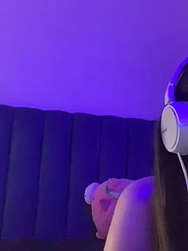 Snapshot of BadgirlLuna chatting on 01/09/25, 03:47 BadgirlLuna online show from 01/09/25, 03:47