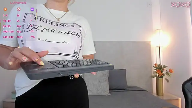 Saori newman online show from 04/02/26, 12:03