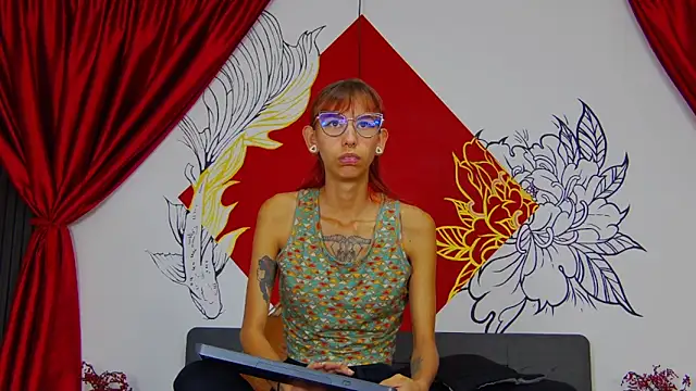 Lunamistyc online show from 12/18/25, 07:42