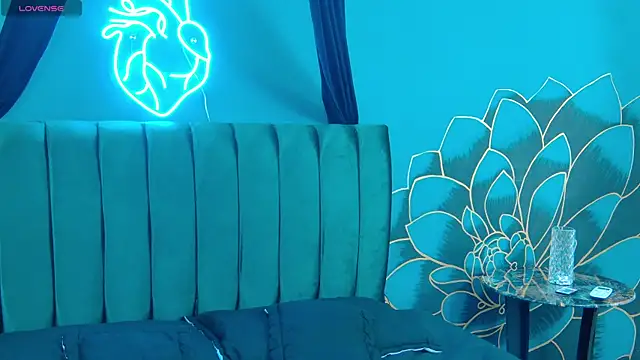 Lunamistyc online show from 12/20/25, 08:05