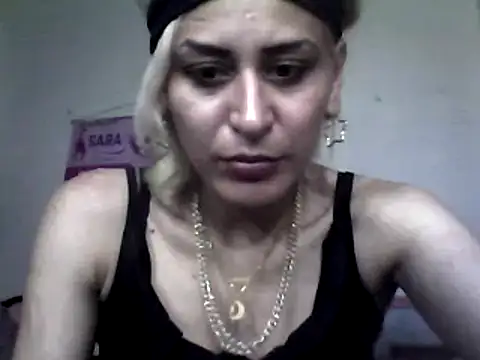 ariana crazzy online show from 02/11/25, 04:11