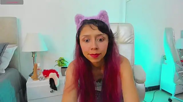 Snapshot of Goddess__Lilith chatting on 01/07/26, 04:48 Goddess Lilith online show from 01/07/26, 04:48