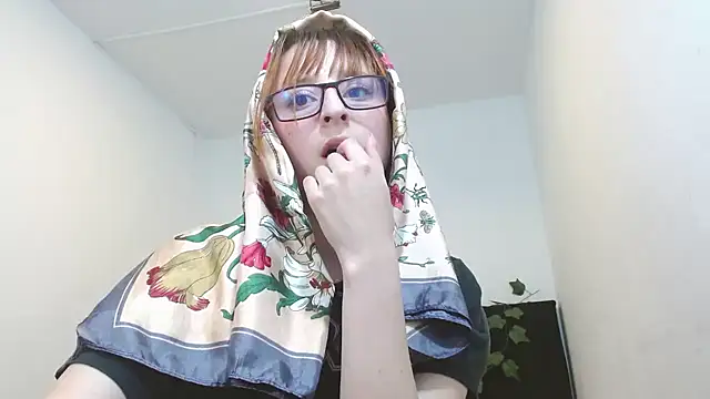 Snapshot of CelesteAyase chatting on 01/23/25, 11:15 CelesteAyase online show from 01/23/25, 11:15