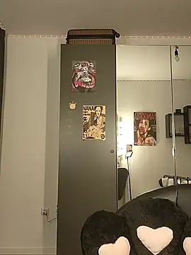 desiree-doux online show from 12/01/25, 09:20