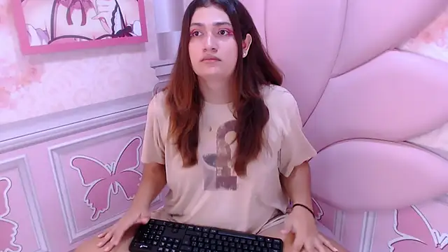 Valery Maravilla  online show from 12/23/24, 12:19