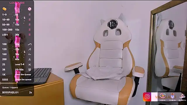 Valery Maravilla  online show from 03/14/25, 10:07