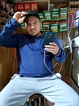 TheBriiaand30 online show from 04/17/26, 08:34