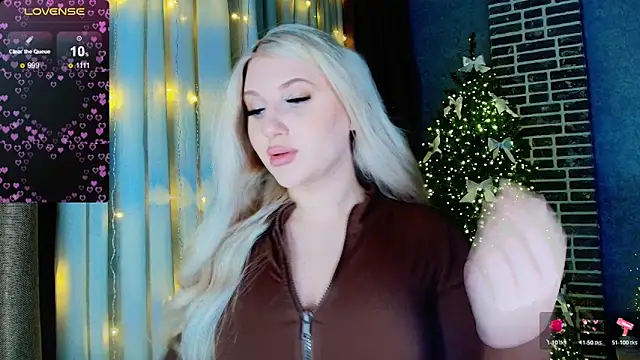 Evacadooo online show from 12/20/25, 10:22